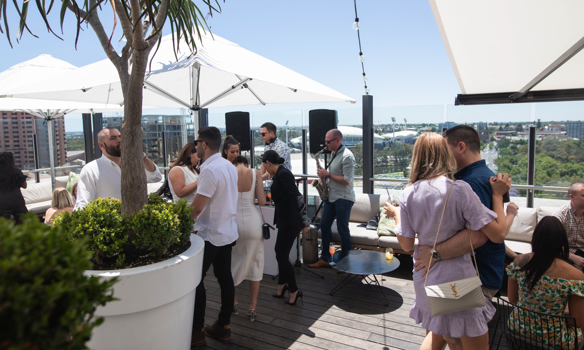 2KW Rooftop Bar and Restaurant Bottomless Brunch Fire Dance-46 - CityMag