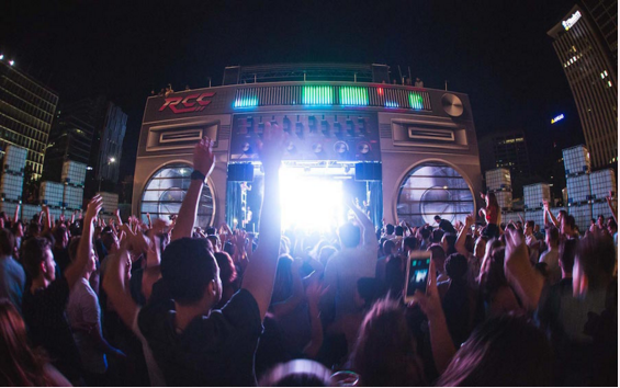 Pictures of the Boombox Stage stolen from FrameCreative.com.au
